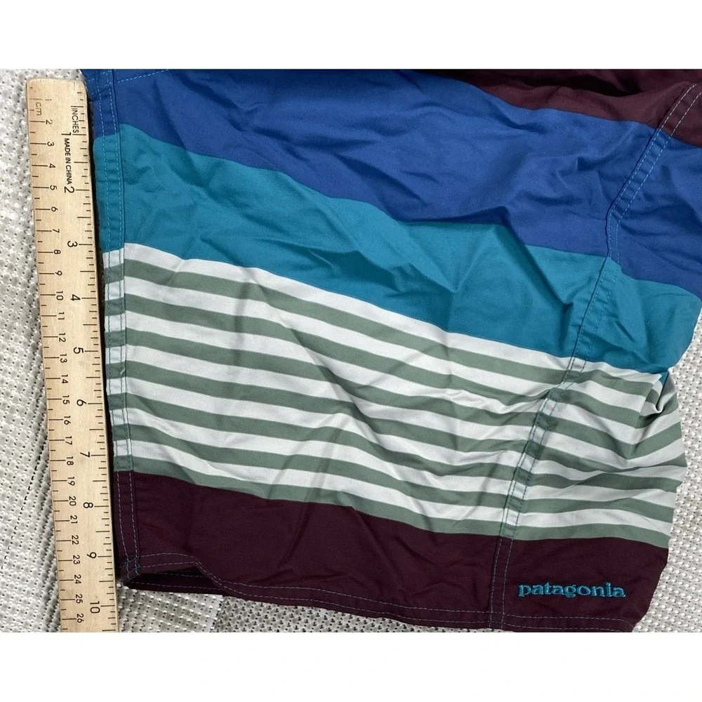 Patagonia Wavefarer Board Shorts Striped Blue Swimming Trunks Men's 33 9
